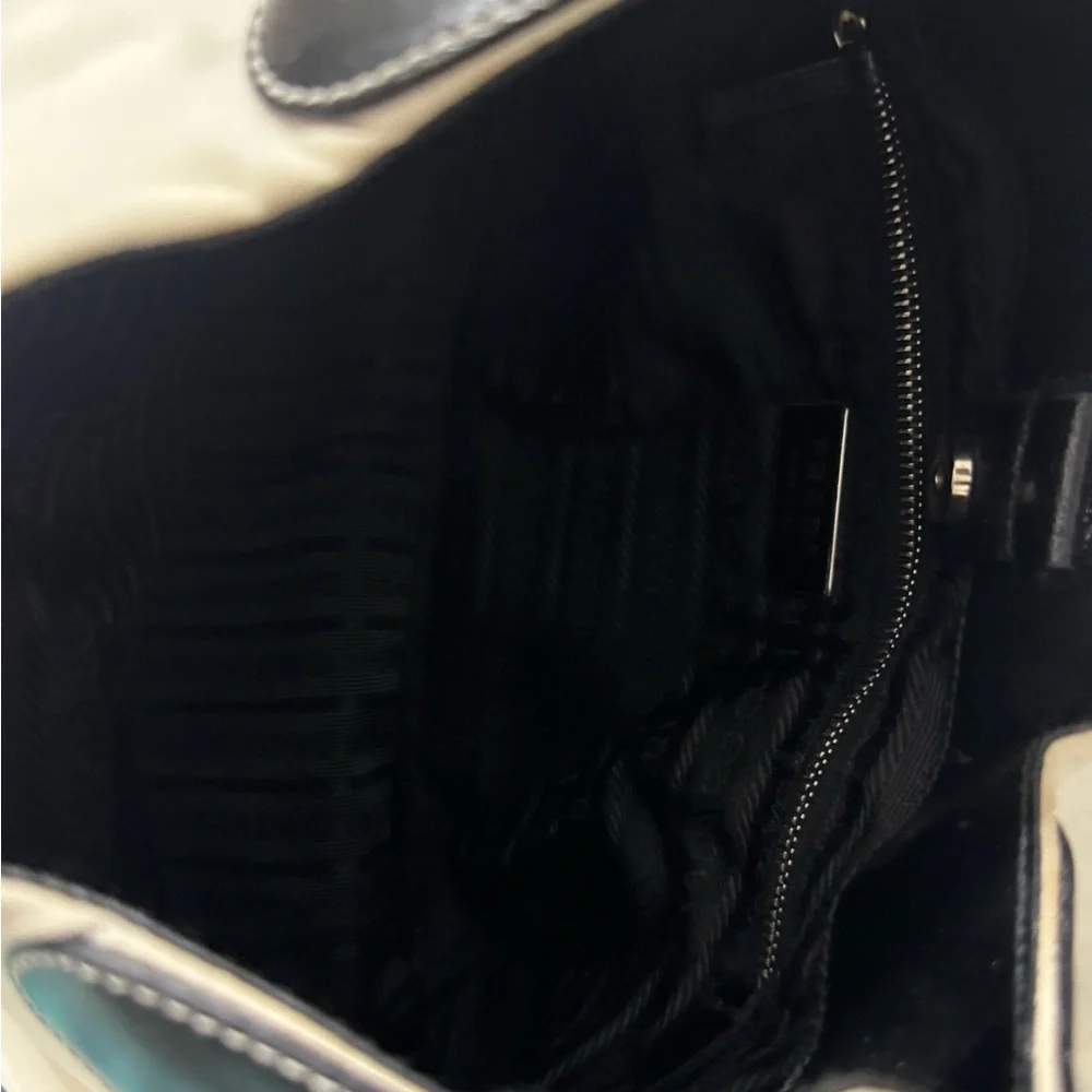 Prada Cream and Black Shoulder Bag - Picture 8 of 14